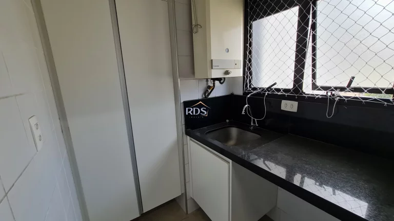 Imagem Vende apartamento de 80m², com 3 dormitórios, sendo 1 suíte e 2 vagas.