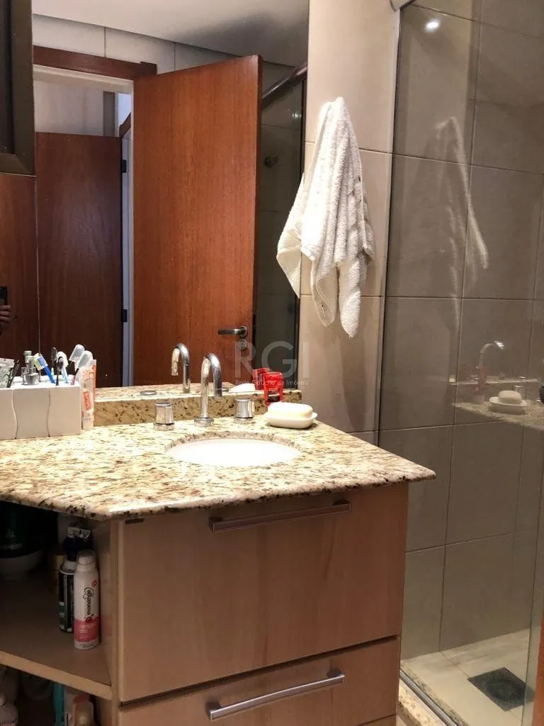 Imagem Apartamento para Venda - 172.94m², 3 dormitórios, 1 suites, 2 vagas - Tristeza