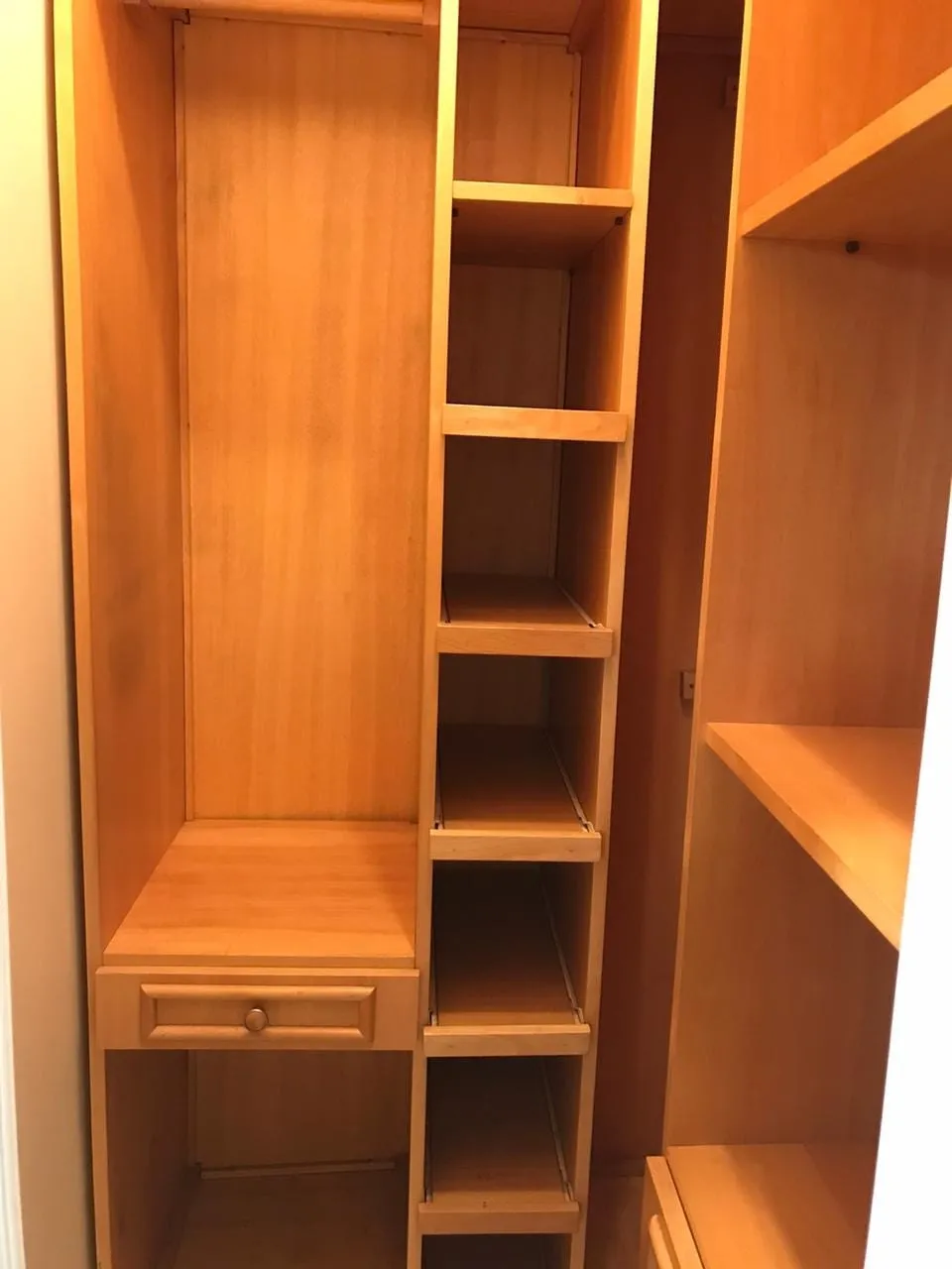 Imagem Apartamento à venda 3 Quartos, 2 Suites, 1 Vaga, 138M², Centro, Taubaté - SP | Edifício Rosa Abirached