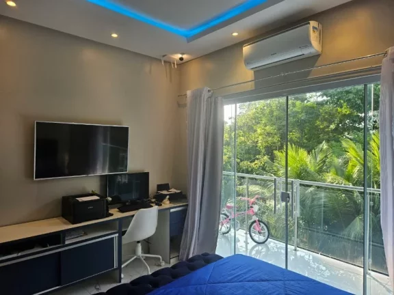 Imagem Casa Espetacular na Ponta Negra ,em um grande terreno, a casa conta, com 4 suítes, piscina , energia solar , campo de futebol, aceita financiamento