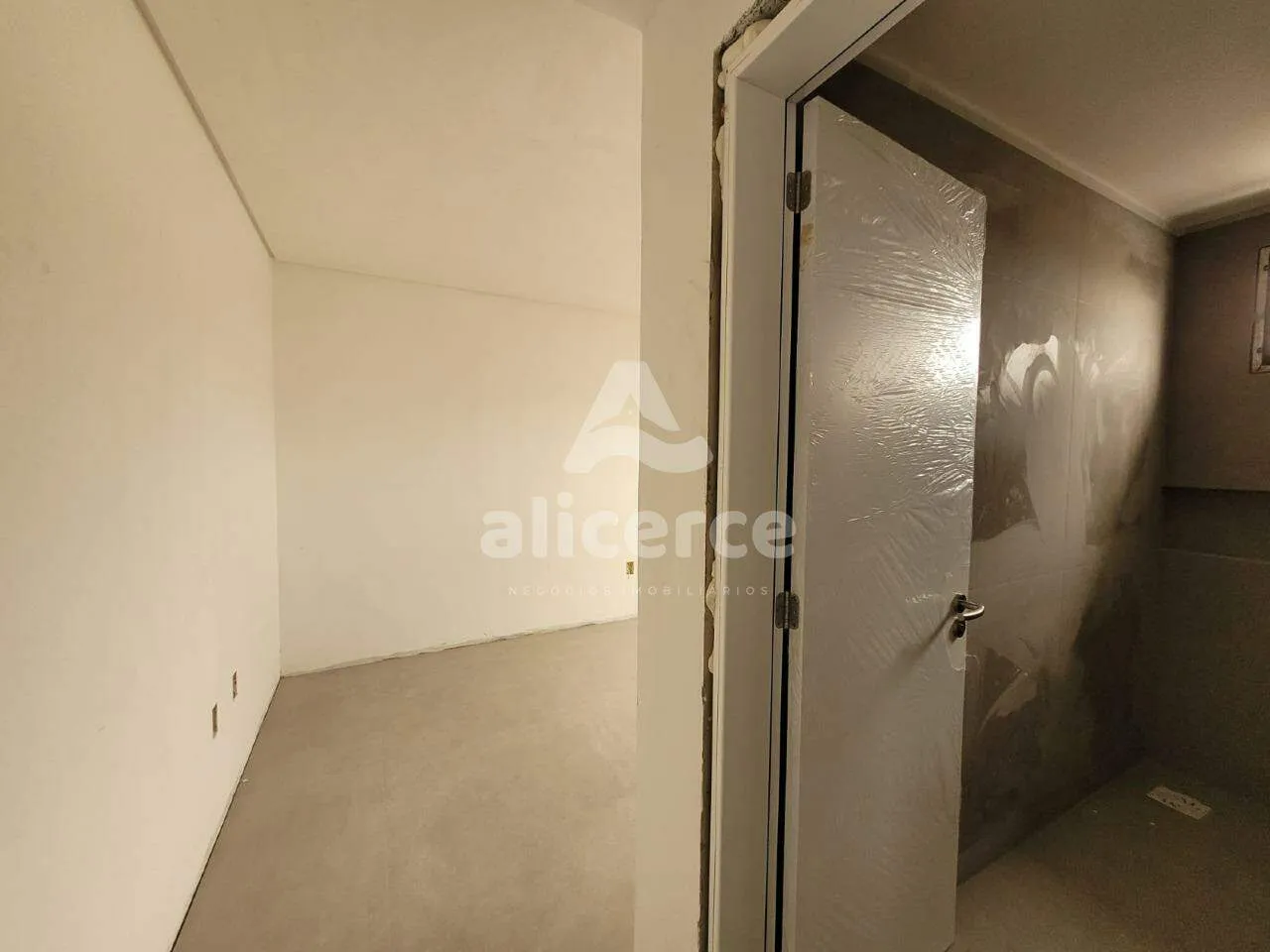 Imagem Apartamento à venda com 2 quartos 1 suíte, 75,67m² em Jardim Eldorado Palhoça