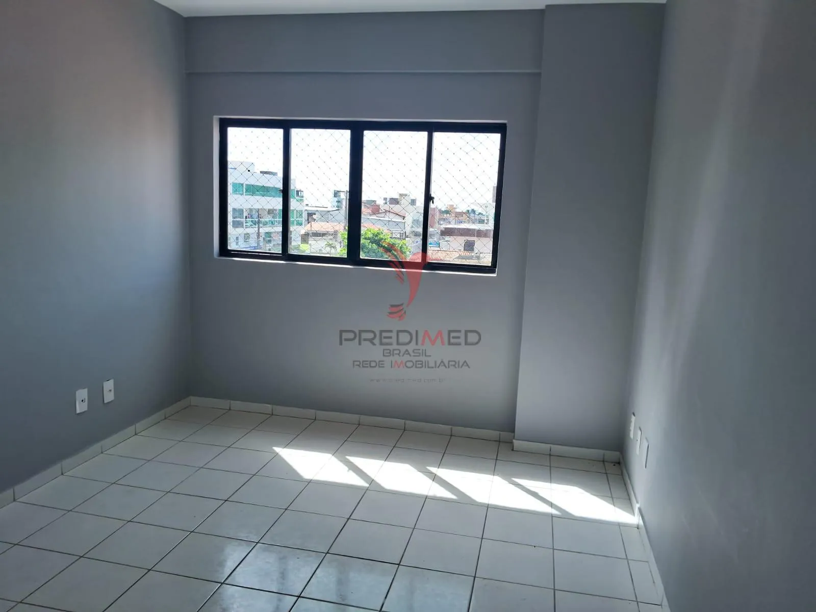 Imagem Apartamento com 2 Vagas de Garagem,no Bessa em oportunidade