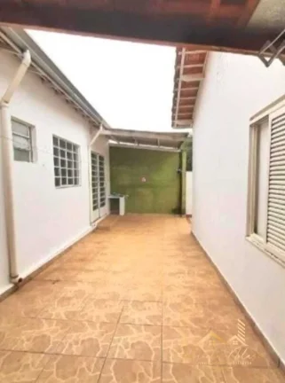 Imagem Casa com 4 dormitórios no centro de Mogi Mirim