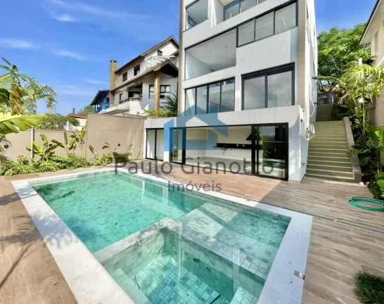 Imagem Casa Nova, de Alto Padrão, no Condomínio São Paulo II
