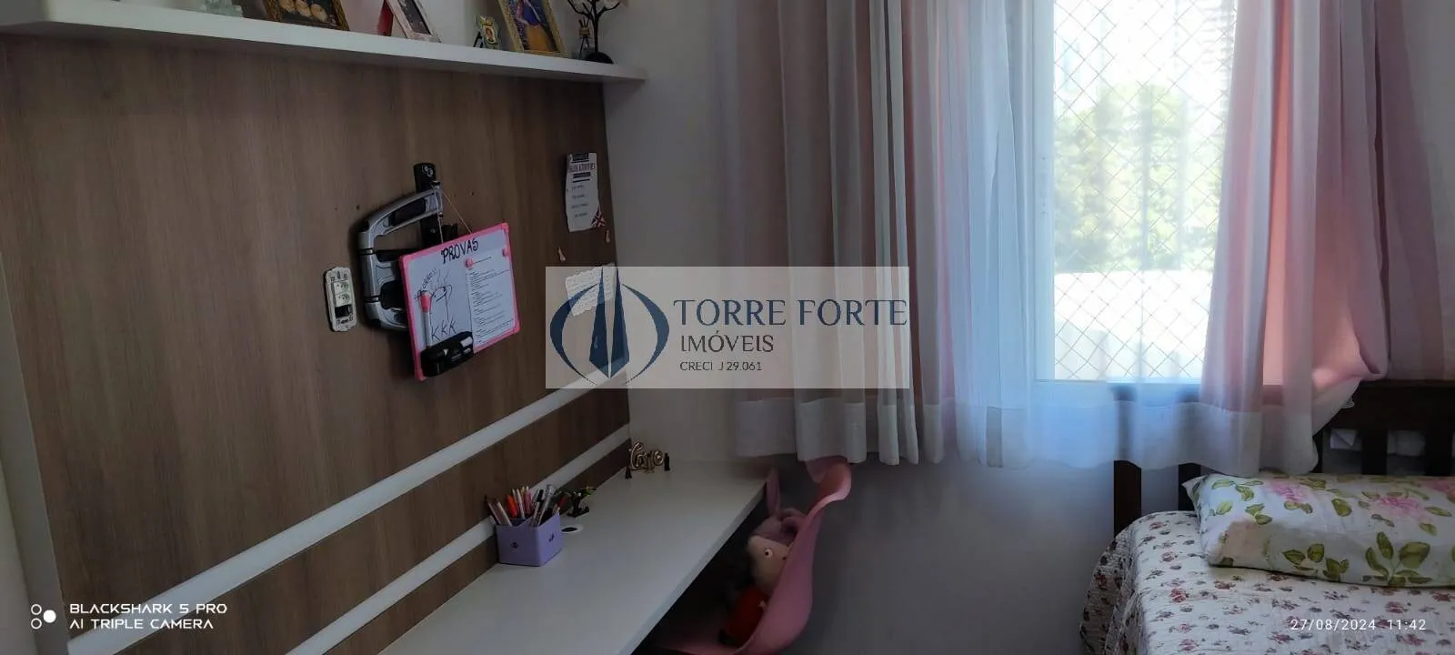Imagem Apartamento com 4 dormitórios, 1 suíte , 2 vagas de garagem, Vila América