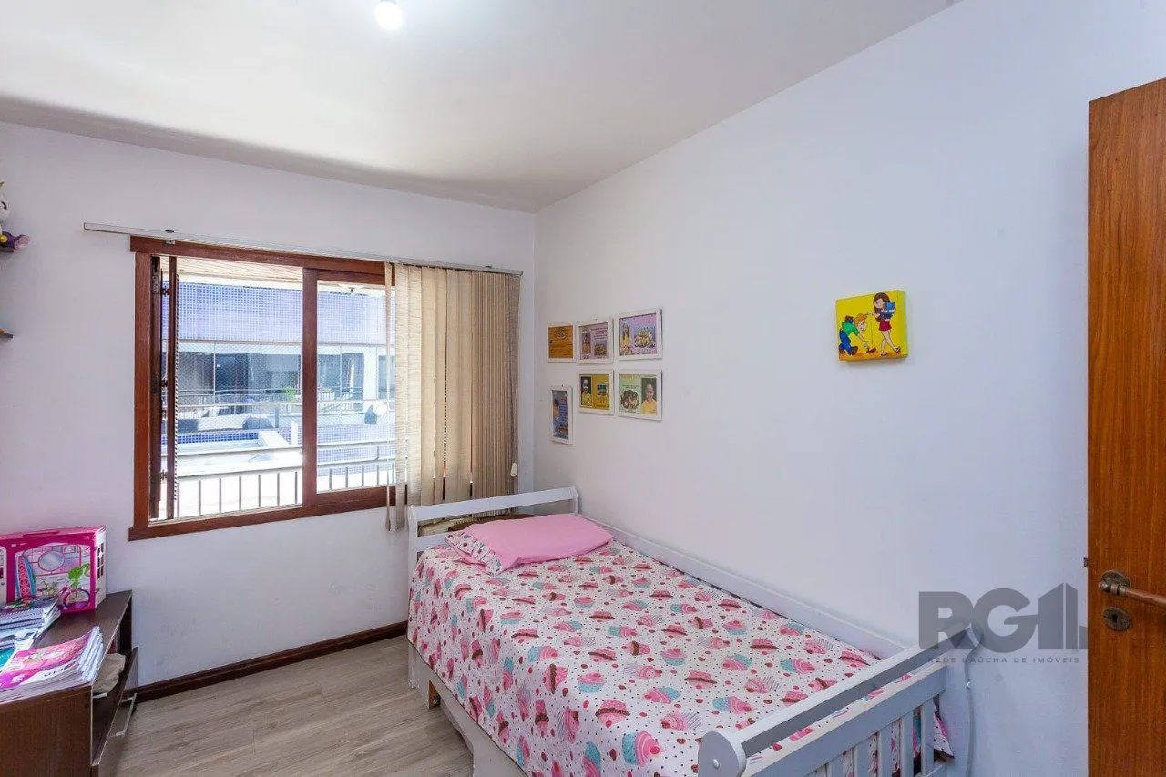 Imagem Apartamento semi mobiliado, 3 dormitórios, 1 suíte, vaga de garagem, Bairro Eunice Nova