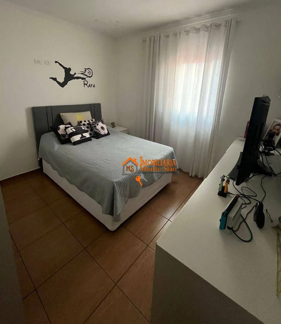 Imagem Casa com 3 dormitórios à venda, 220 m² por R$ 830.000,00 - Jardim Santa Clara - Guarulhos/SP