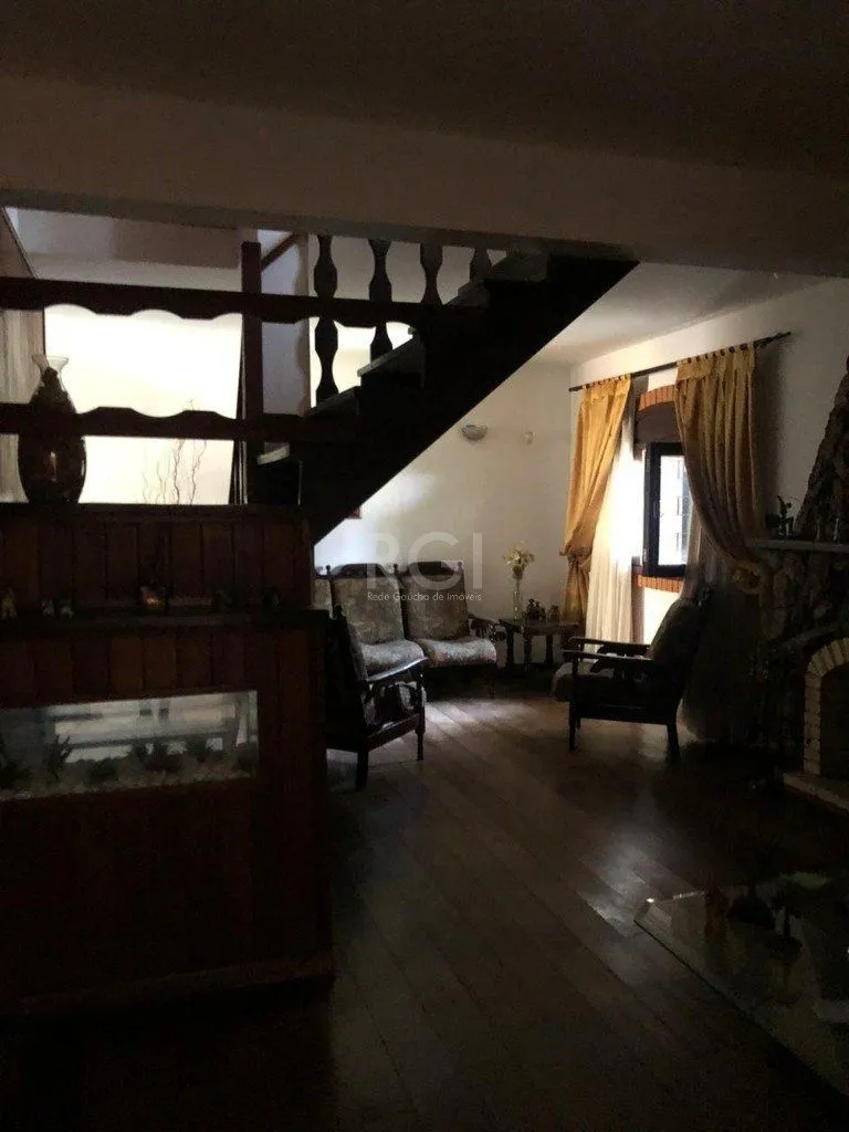 Imagem Casa para Venda - 326m², 3 dormitórios, sendo 2 suites, 4 vagas - Parque dos Maias