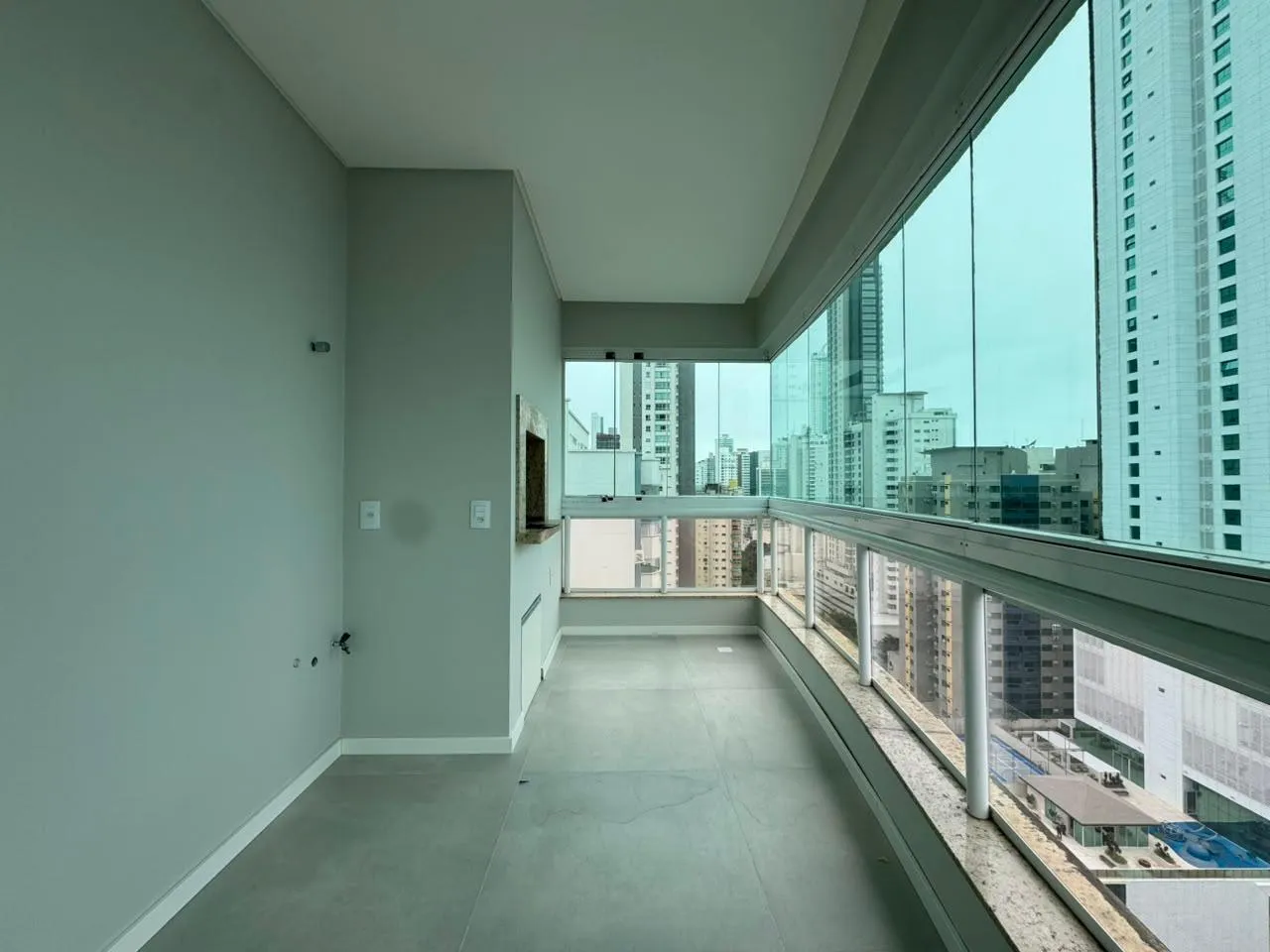 Imagem Apartamento com vista para o mar à venda com 139m2 por R$ 4.200.000,00