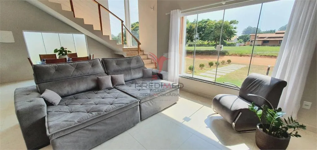 Imagem Sobrado de 199m² no bairro Área Rural De Águas De Santa Bárbara, em Águas de Santa Bárbara