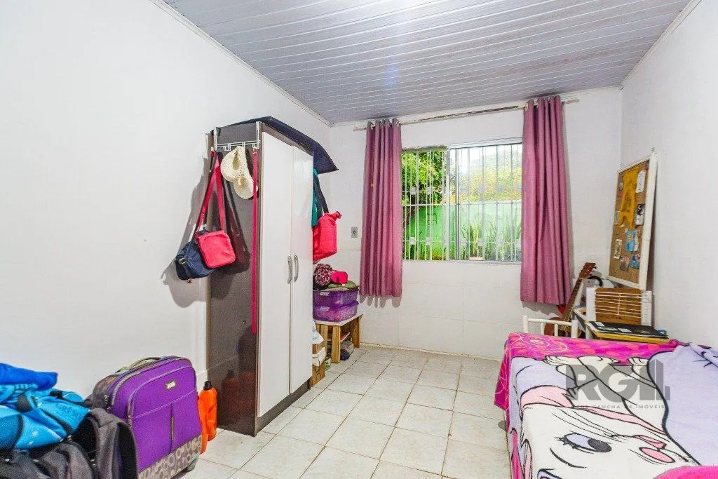 Imagem Casa de 4 Dormitório(s) Bairro Nonoai - Porto Alegre
