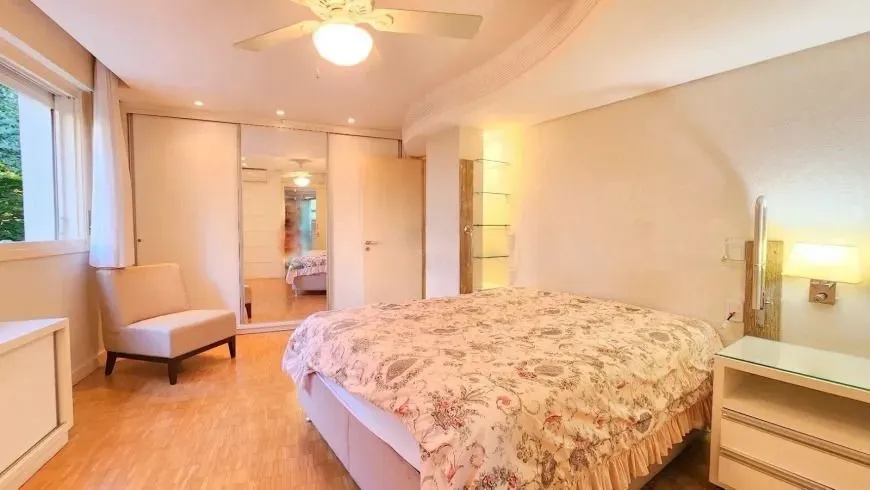 Imagem Apartamento 3 dormitórios, suíte, semimobiliado e duas vagas de garagem.