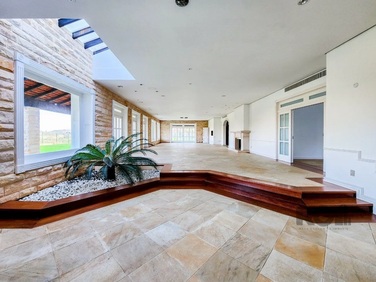 Imagem Casa de Fazenda com 1.318m²