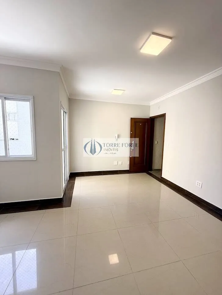 Imagem Linda cobertura com 168 m², 3 dormitórios sendo 1 suíte, 2 vagas de garagem
