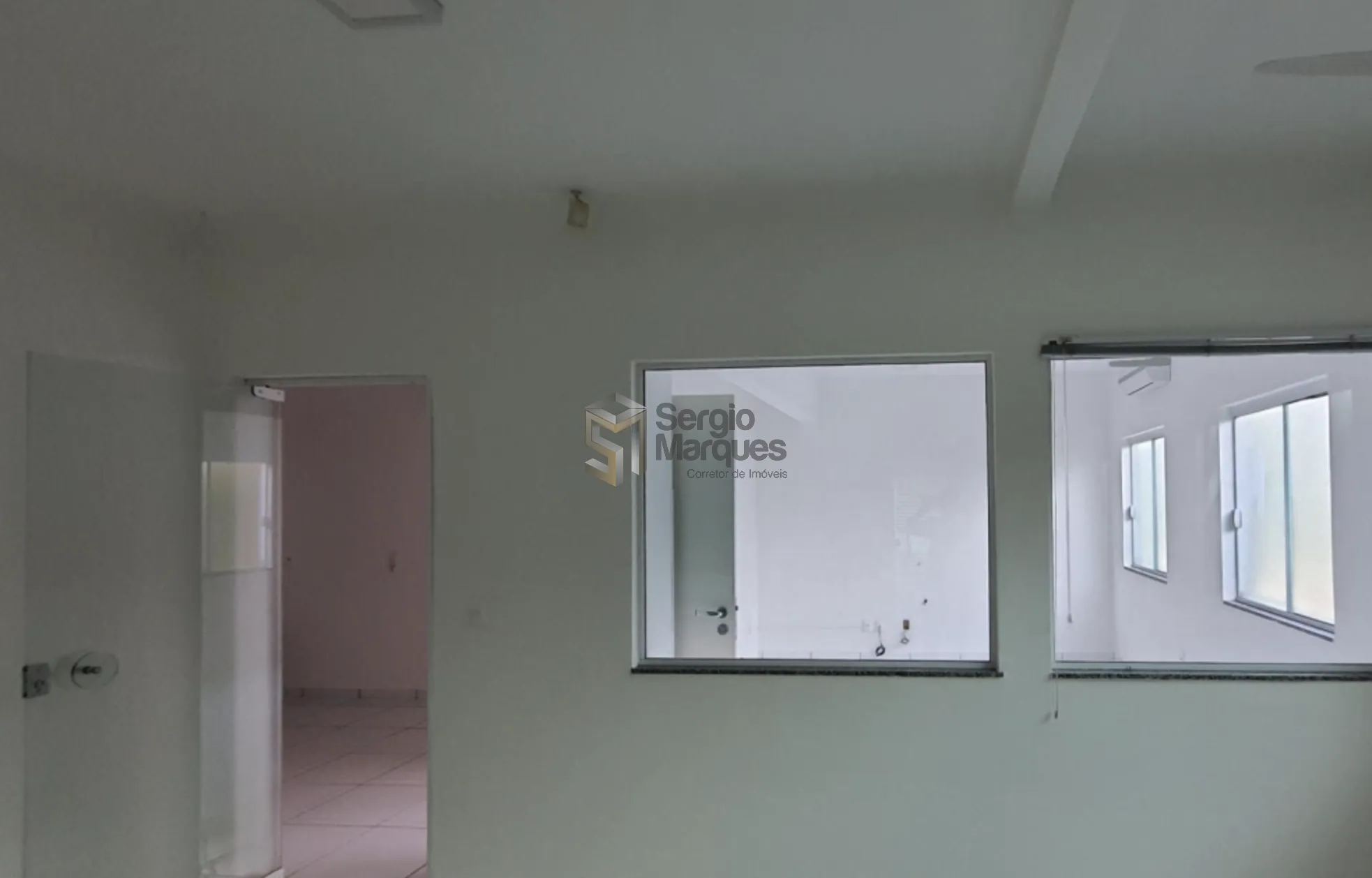Imagem Salão Comercial à venda - 319m² - Umuarama-PR