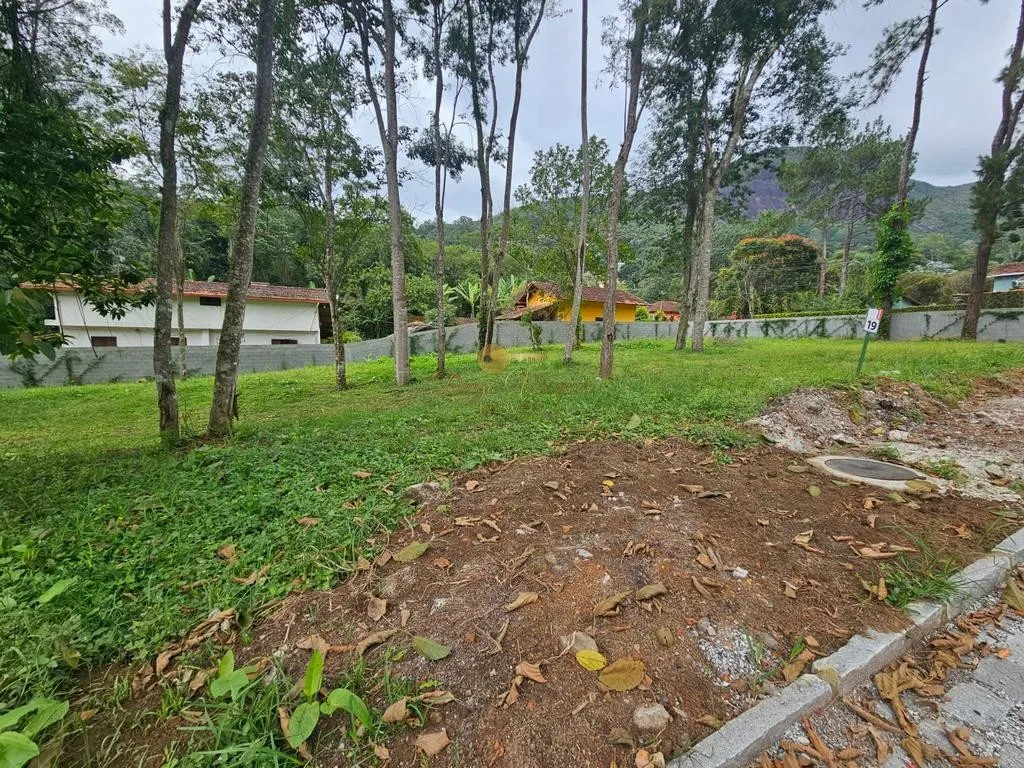 Imagem Terreno em Condomínio para Venda em Teresópolis / RJ no bairro Parque do Imbui