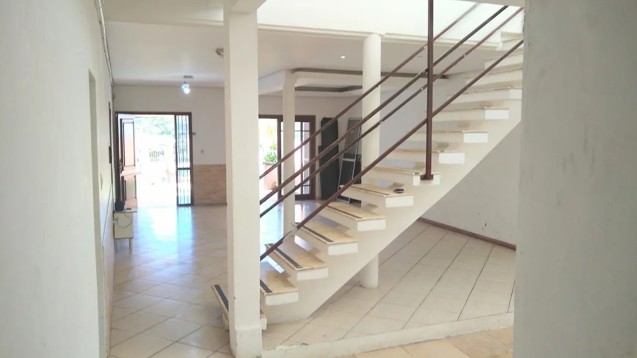 Imagem Excelente casa comercial no bairro Glória!