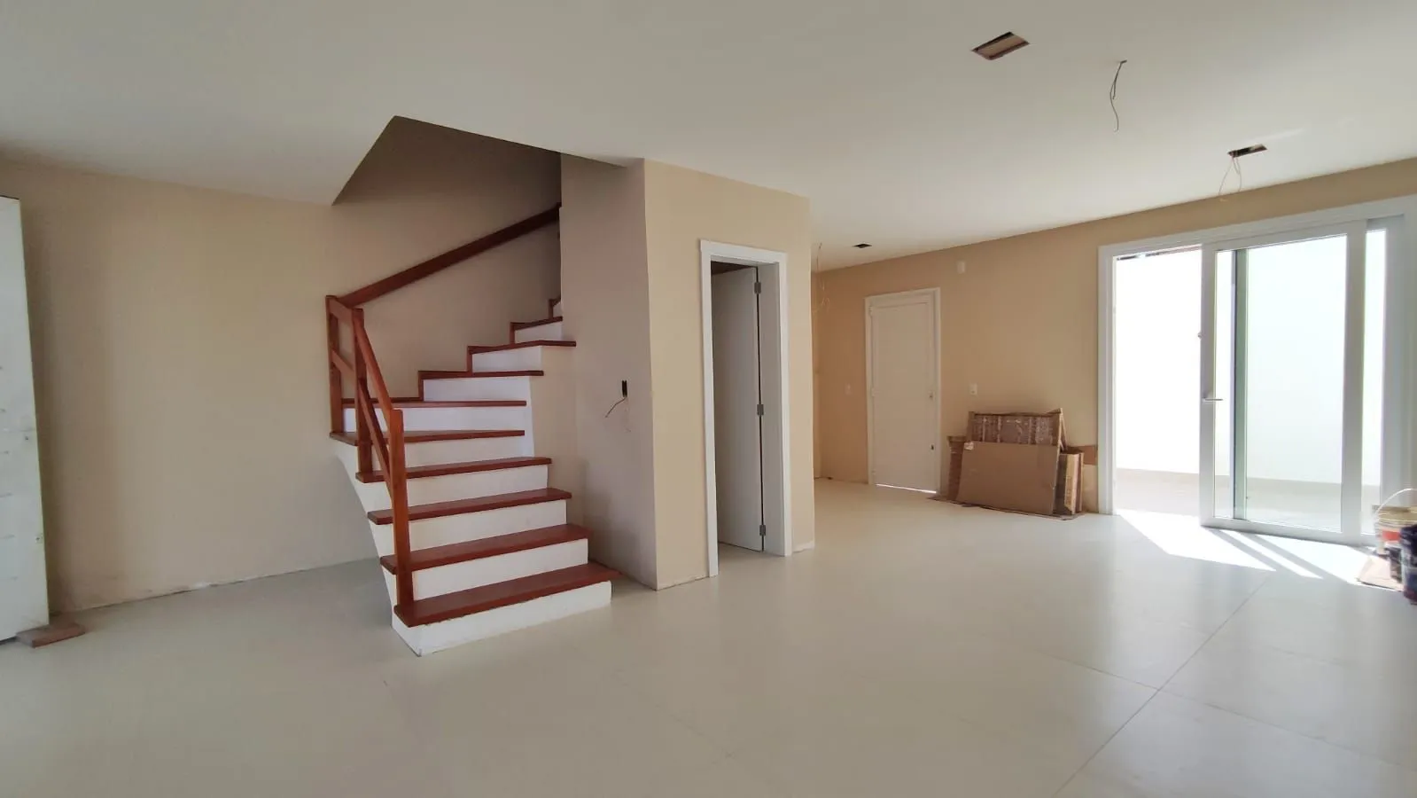 Imagem Sobrado 3 dormitórios com suíte à venda no Vila Ipiranga Porto Alegre R$ 820.000