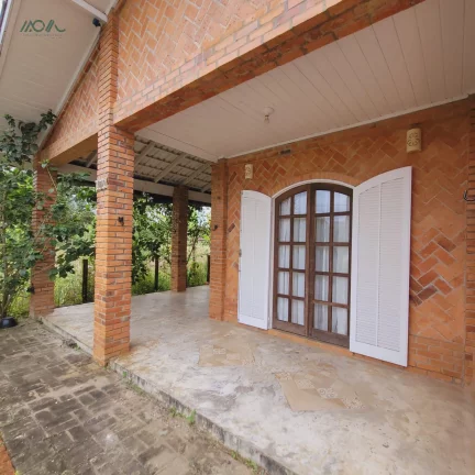 Imagem Casa à Venda em Itapoá - 3 Quartos, 100m da Praia, Oportunidade Imperdível!