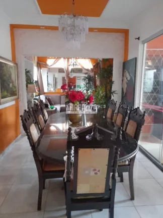 Imagem Casa de 3 dormitórios com piscina e varanda gourmet no bairro Jardim Primavera, Uberaba