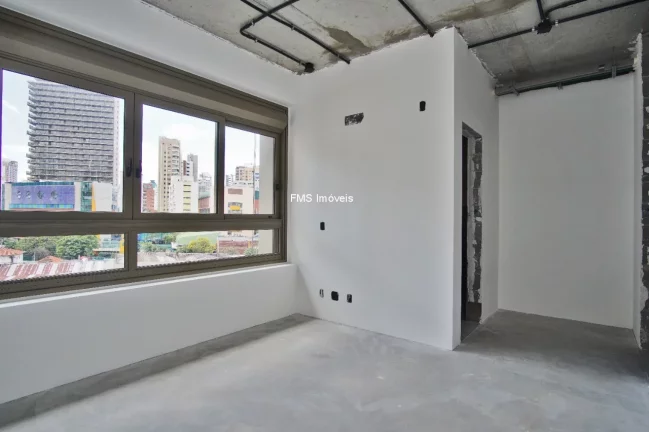 Imagem Apartamento com 4 suítes e 4 vagas na Vila Nova Conceição.