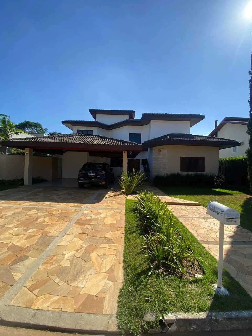 Imagem Casa para Locação 4 Quartos, 2 Suites, 2 Vagas, 700M², Condomínio Colonial Village, Pindamonhangaba - SP