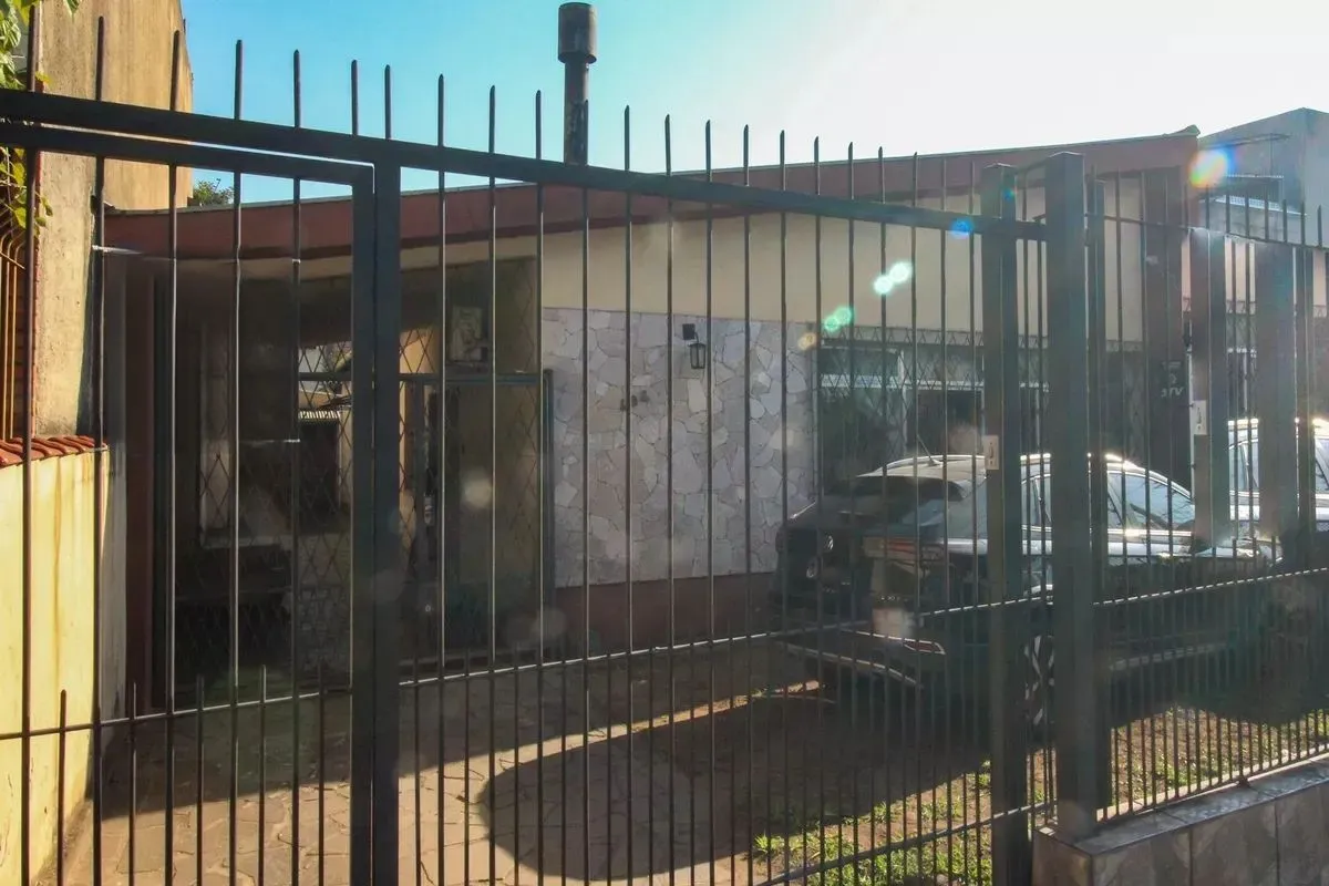 Imagem Imóvel com localização estratégica e versátil no coração do bairro Glória