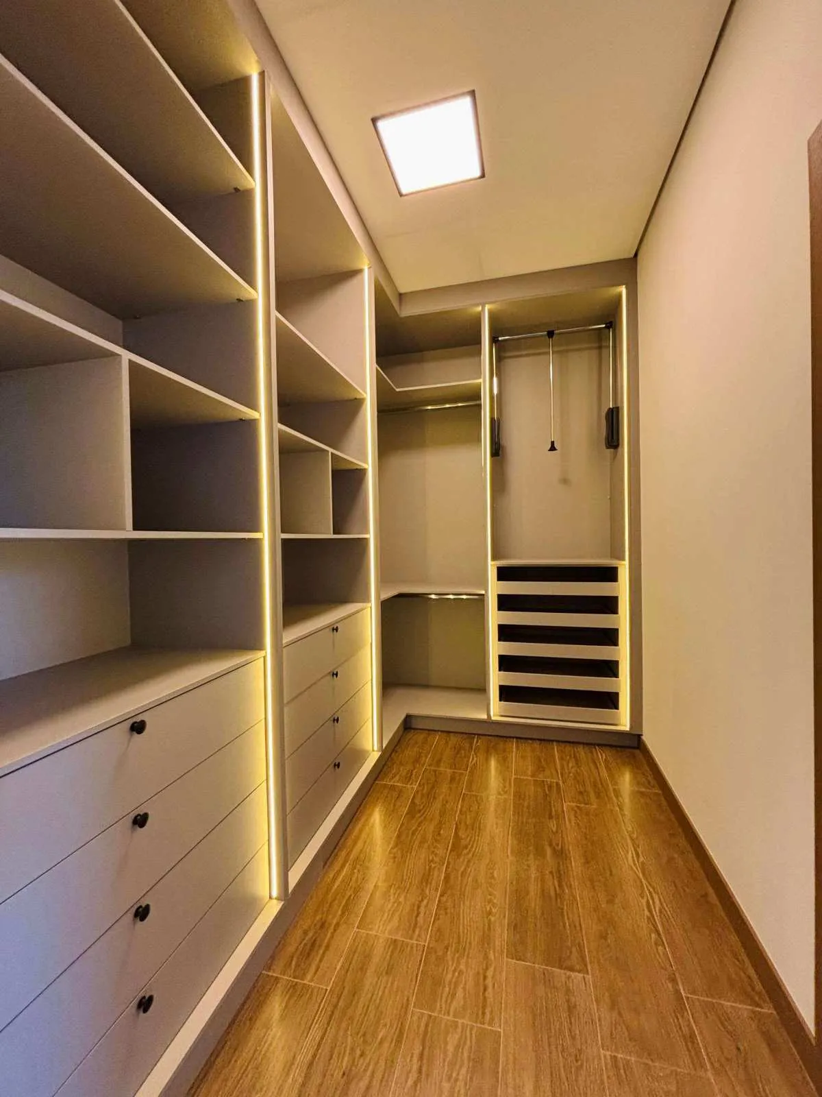 Imagem Casa à venda em Franca, Parque Universitário, com 3 quartos, 270m2