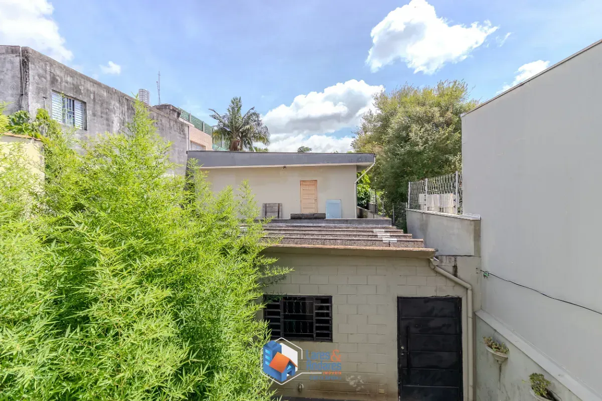 Imagem Casa para venda em Brooklin Paulista com 3 quartos, sendo 1 suíte, 500m²
