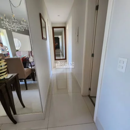 Imagem Encantador apartamento de 3 dormitórios no bairro Santa Maria, Uberaba