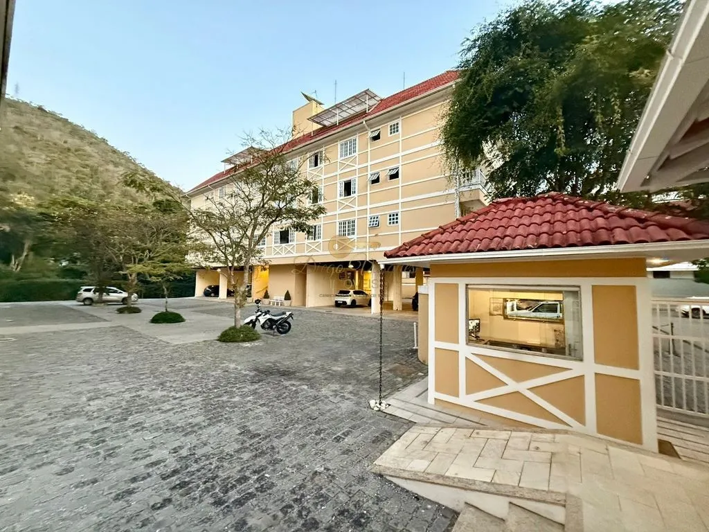 Imagem Apartamento para Venda em Petrópolis / RJ no bairro Itaipava