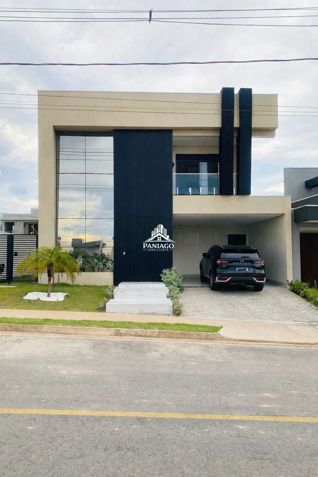 Imagem Sobrado com Porteira Fechada no Condomínio Brisas Cuiabá - Sofisticação e Confor