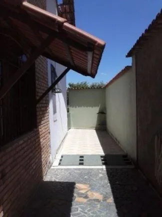 Imagem Excelente casa no melhor ponto do bairro.