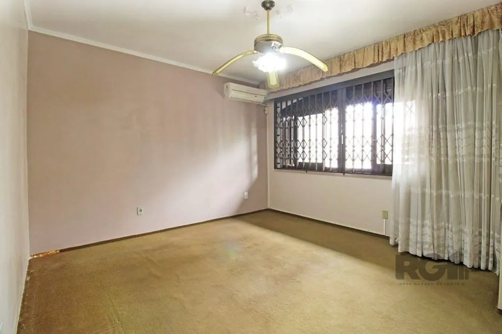 Imagem Excelente casa de 154m² com 3 dormitórios e 2 vagas.