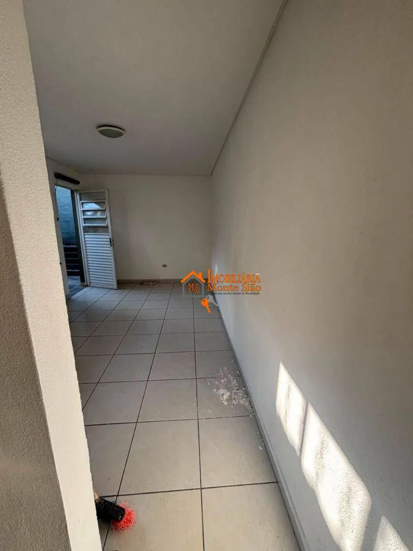 Imagem Casa com 1 dormitório para alugar, 30 m² por R$ 1.250,00/mês - Cidade Brasil - Guarulhos/SP