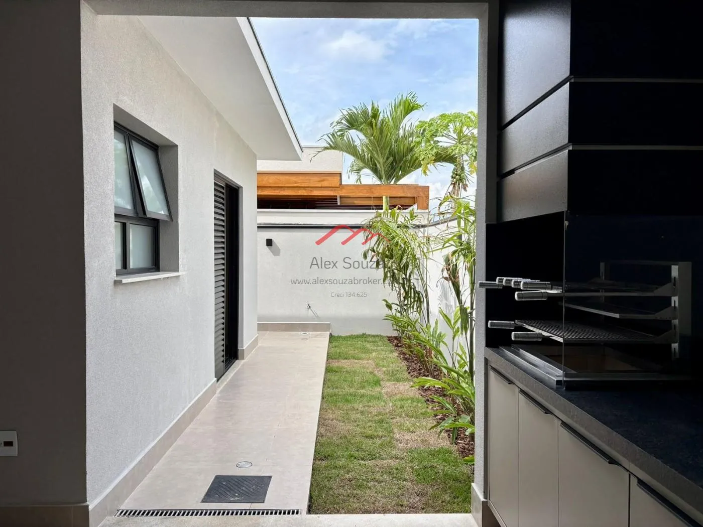 Imagem Casa em Condomínio para Venda em Hortolândia, Parque Ortolândia, 3 dormitórios, 3 suítes, 4 banheiros, 4 vagas