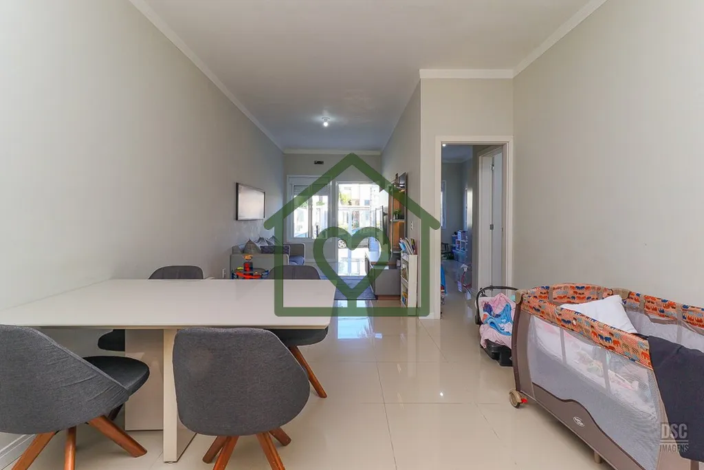 Imagem Casa térrea com 92m² privativos, muito bem distribuída, oferecendo um ambiente acolhedor e funcio...