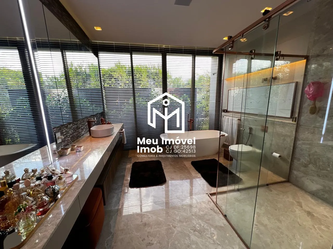 Imagem Casa 4 Quartos 4 Suítes 7 Vagas 860m² Mobiliado Park Way/DF