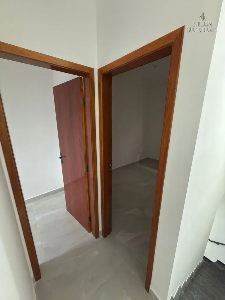 Imagem Casa de Condomínio com Quintal e Churrasqueira!!