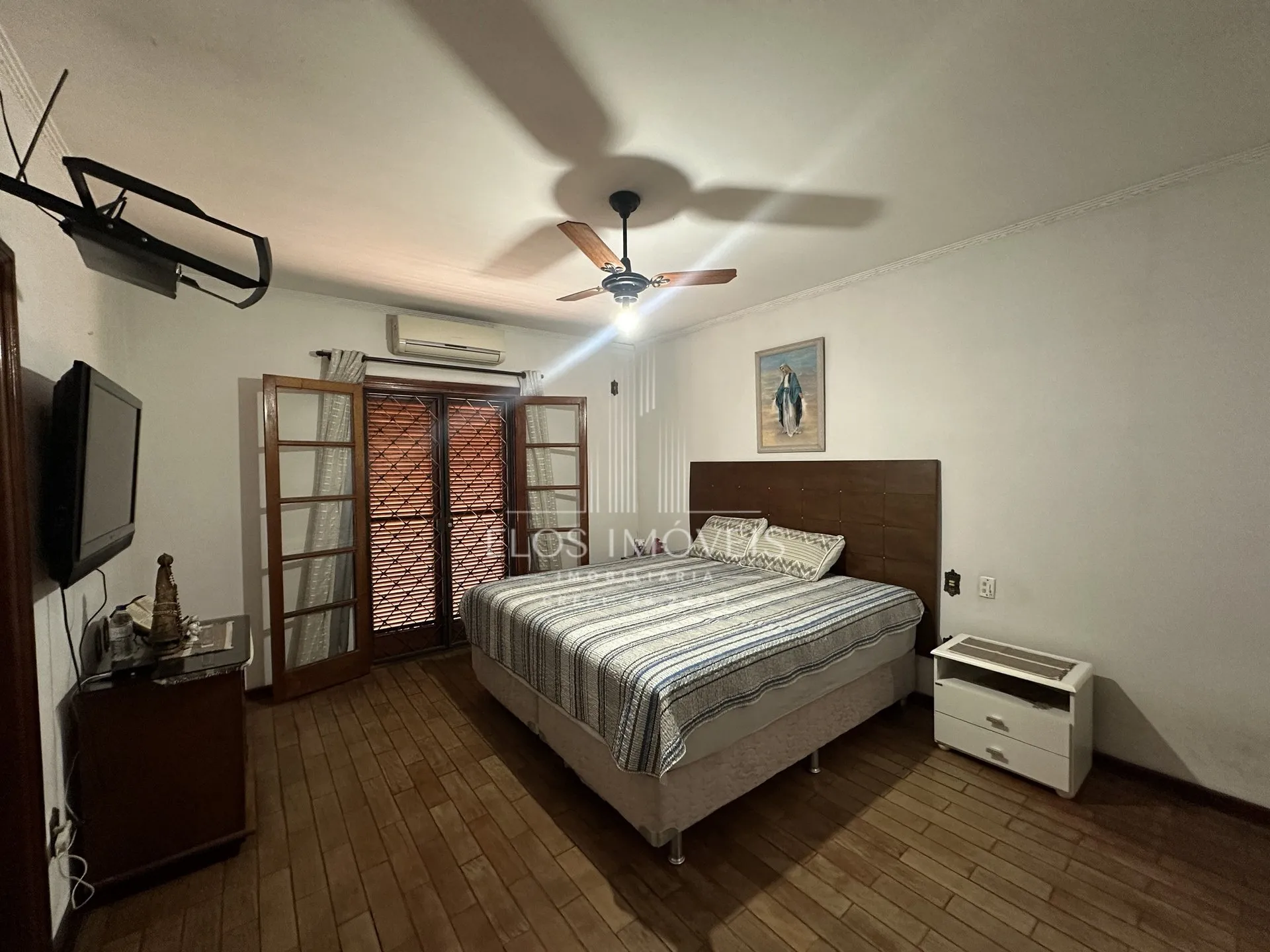 Imagem Sobrado de 3 quartos, 349m² no bairro Boa Vista, em Limeira