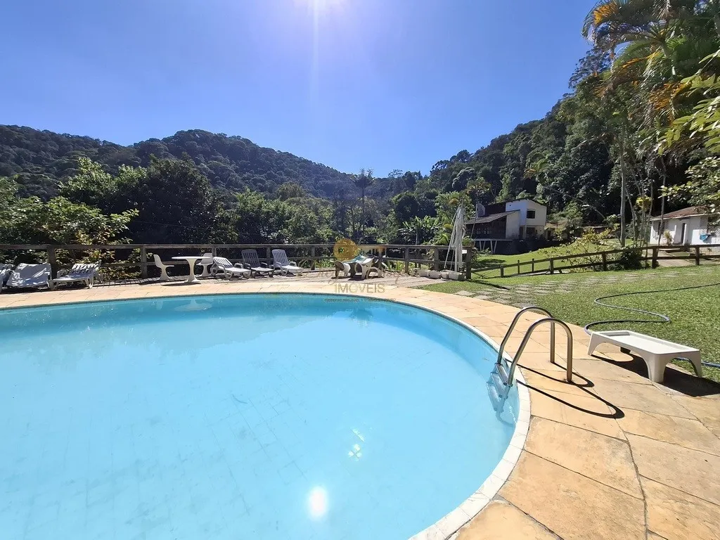 Imagem Casa para Venda em Teresópolis / RJ no bairro Albuquerque
