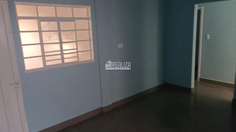 Imagem Casa para alugar no Conjunto Sete Colinas, em Uberaba | 3 dormitórios, 2 banheiros