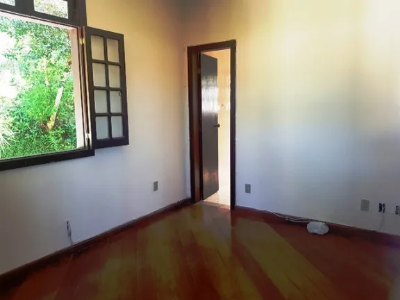 Imagem Casa com 4 Quartos à Venda ou Locação, 343 m² em Piratininga - Niterói