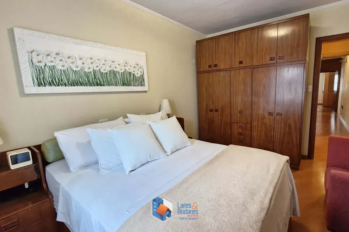 Imagem Sobrado para venda em Vila Santa Catarina com 3 quartos, sendo 2 suítes, 223m²