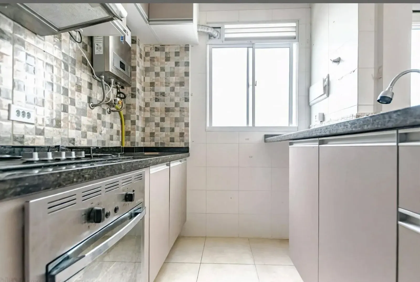 Imagem Apartamento com 2 Quartos à Venda, 42 m² em Abranches - Curitiba