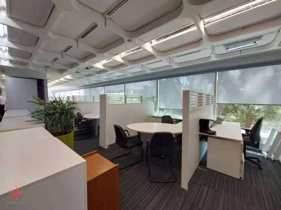 Imagem Locação de Sala Comercial de Alto Padrão em São Paulo - Jardim São Luís: 10 Salas, 12 Banheiros, 11 Vagas, 1.124m.