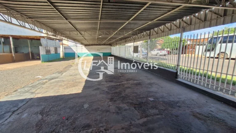 Imagem Excelente Oportunidade! Terreno de Esquina com Potencial Comercial e Residencial
