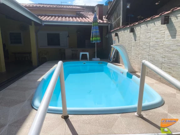 Foto do imóvel Casa com piscina locação temporada 24 pessoas