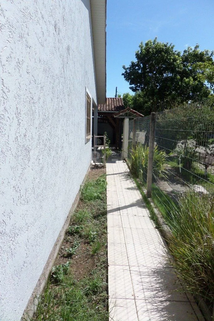 Imagem Casa na Hípica com 3 dormitórios e 2 vagas