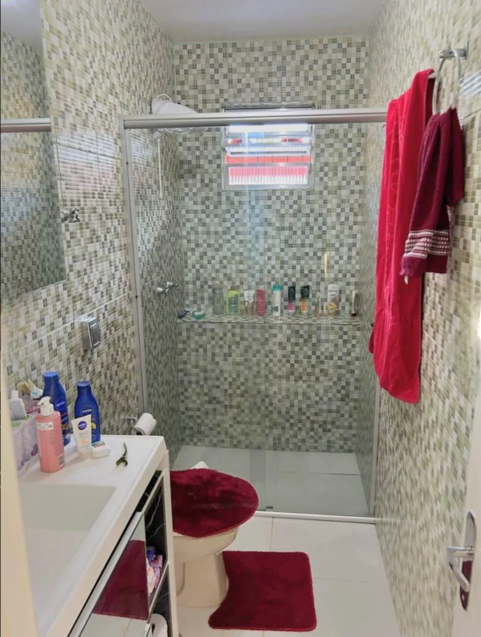 Imagem Casa a venda com 3 dormitórios no Centro de Guaíba.